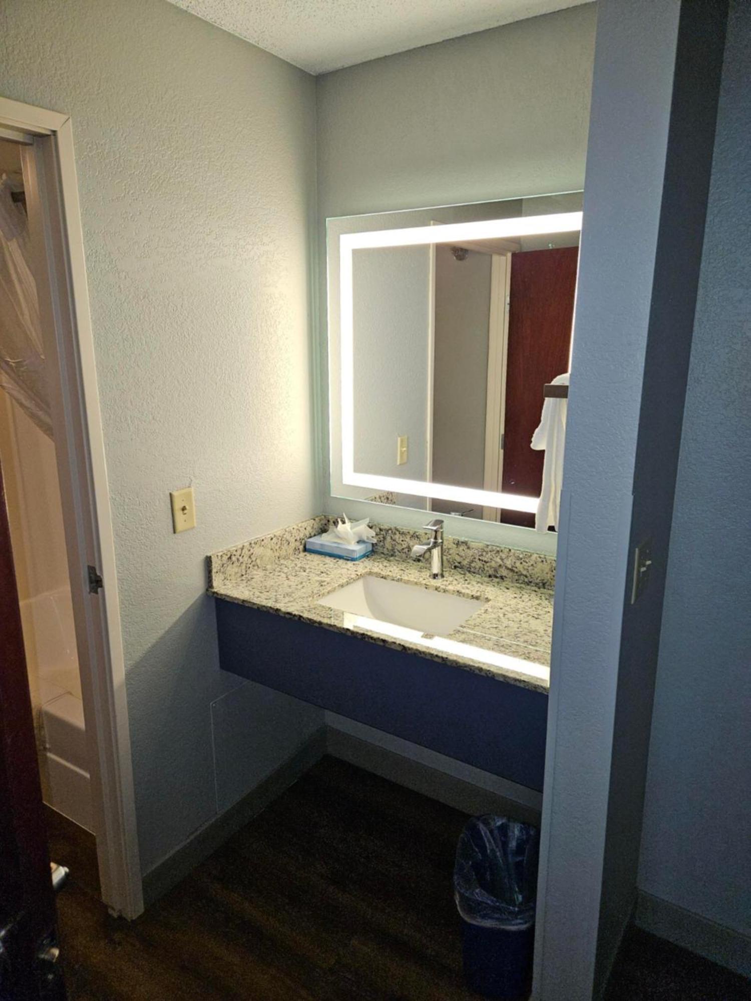 Americinn By Wyndham Mounds View Minneapolis Habitación foto